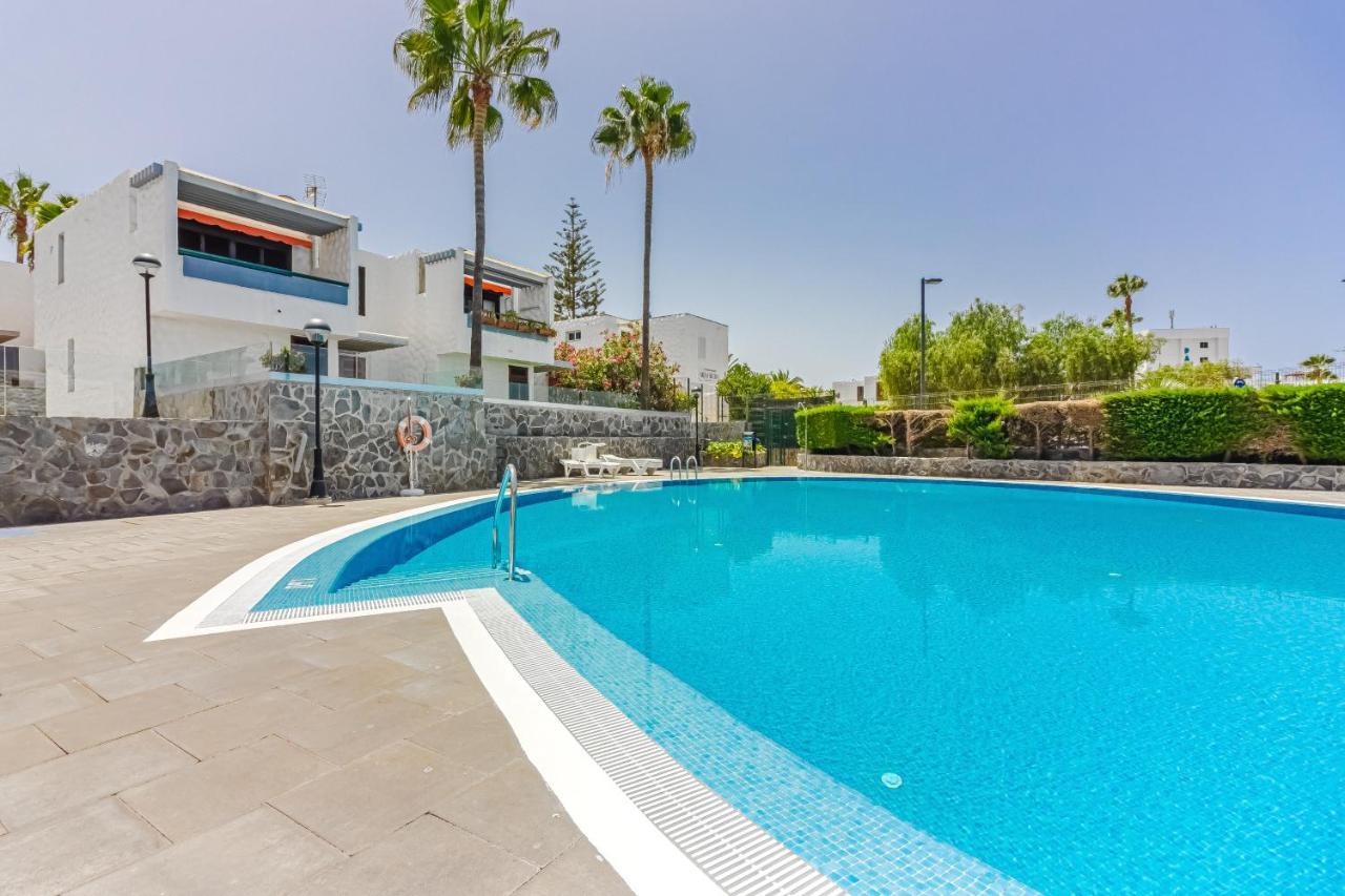 Apartment Apart America - 150 Meters From The Beach, Free Wi-Fi Arona  Exterior photo