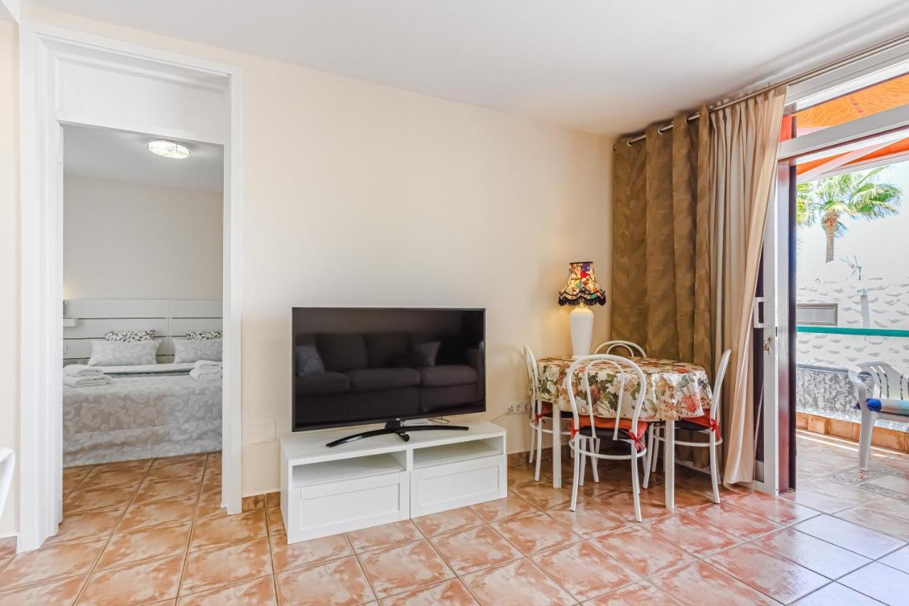 Apartment Apart America - 150 Meters From The Beach, Free Wi-Fi Arona  Exterior photo